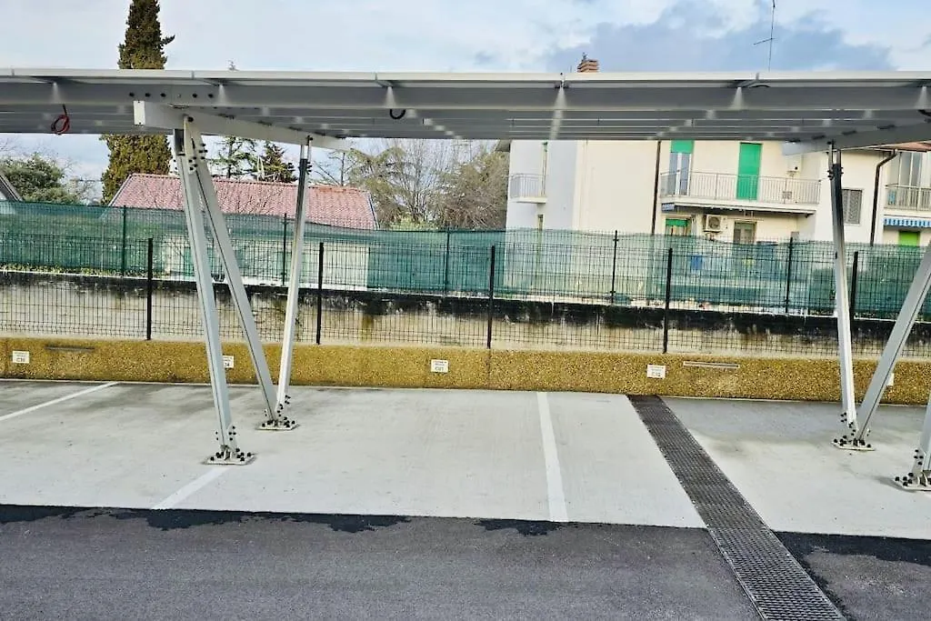 Poolvision Apartment Peschiera del Garda 0*,